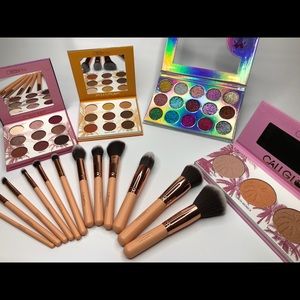Upgrade your makeup kit!!! Last 3 Set left...